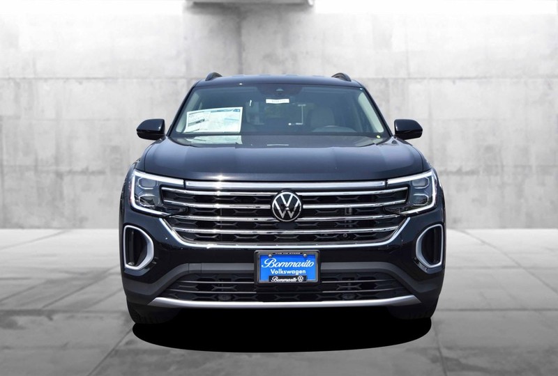 Volkswagen Atlas Vehicle Image 04