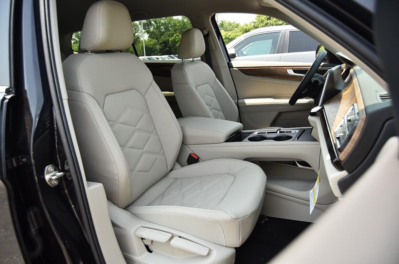 Volkswagen Atlas Vehicle Image 18