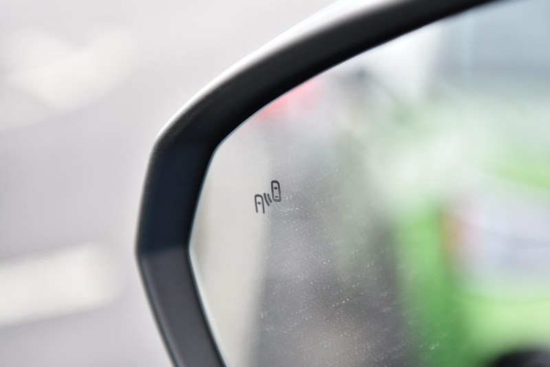 Volkswagen Taos Vehicle Image 09