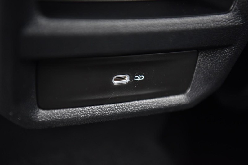 Volkswagen Taos Vehicle Image 25