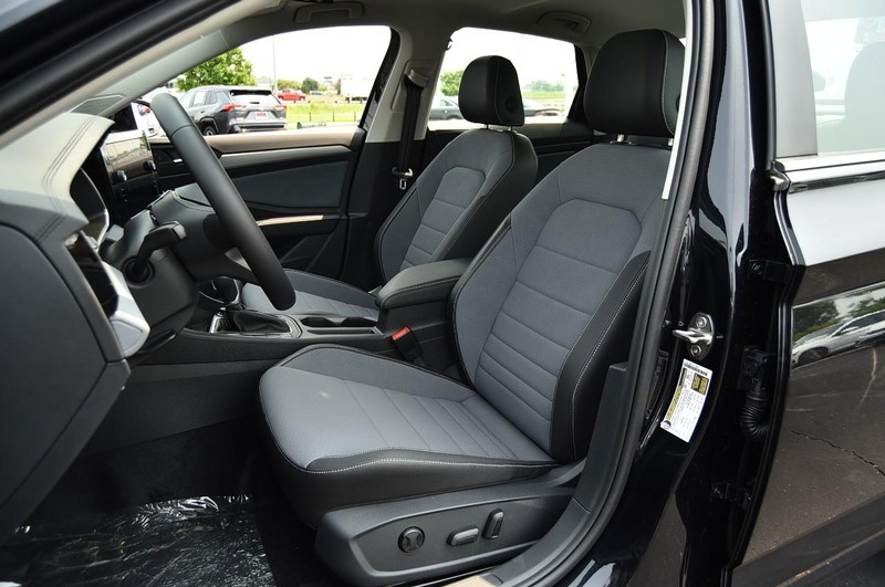 Volkswagen Jetta Vehicle Image 20