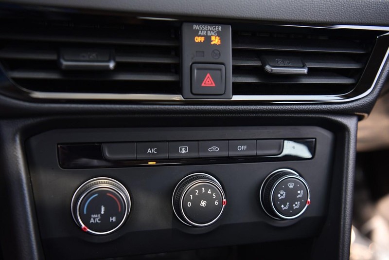 Volkswagen Taos Vehicle Image 14