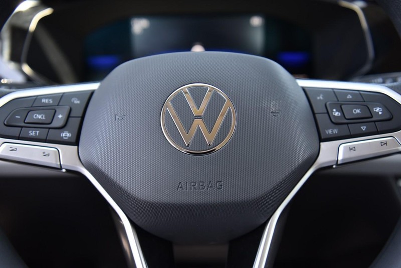 Volkswagen Taos Vehicle Image 18