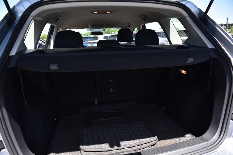 Volkswagen Taos Vehicle Image 22