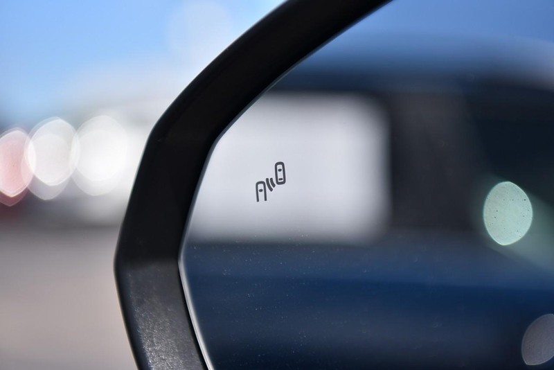 Volkswagen Taos Vehicle Image 11