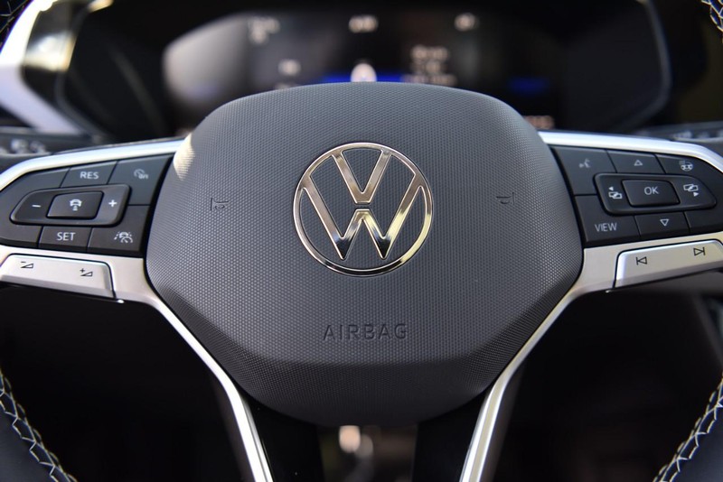Volkswagen Taos Vehicle Image 20