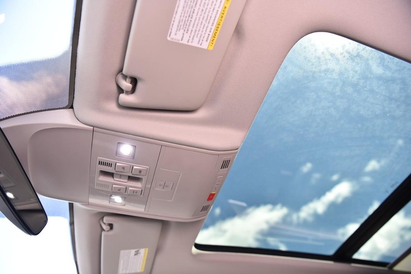 Volkswagen Taos Vehicle Image 23