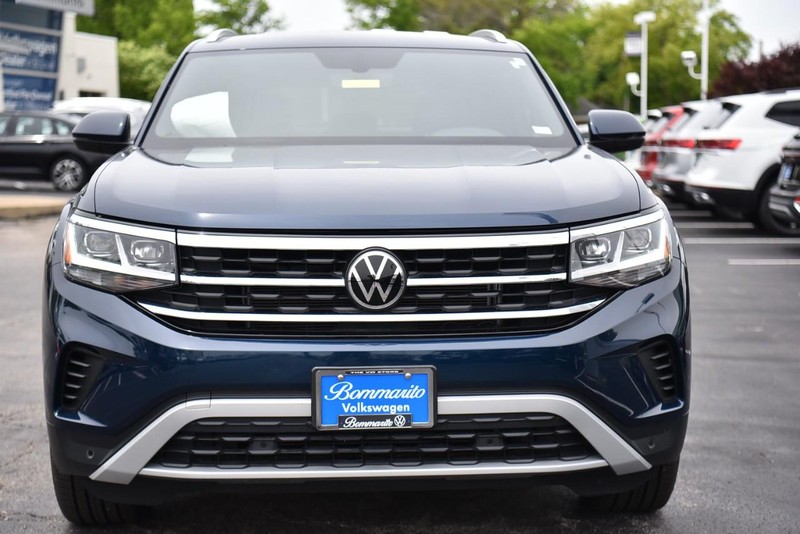 Volkswagen Atlas Cross Sport Vehicle Image 04