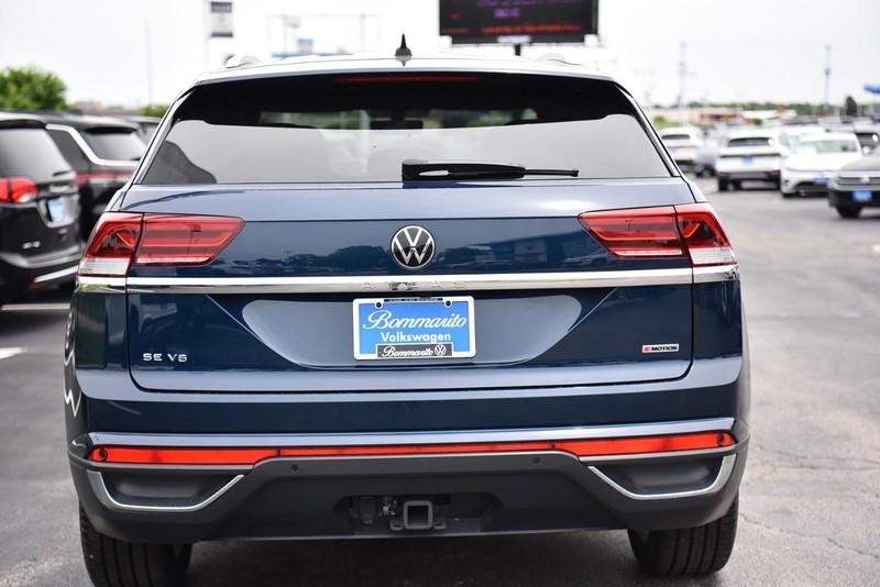 Volkswagen Atlas Cross Sport Vehicle Image 06