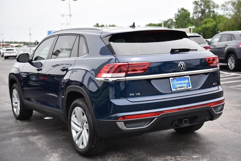 Volkswagen Atlas Cross Sport Vehicle Image 07