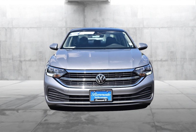Volkswagen Jetta Vehicle Image 04