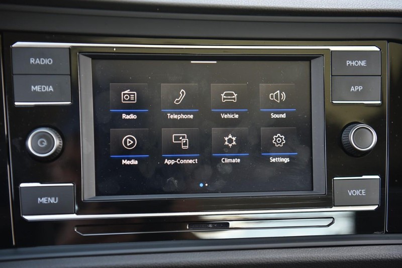 Volkswagen Jetta Vehicle Image 15