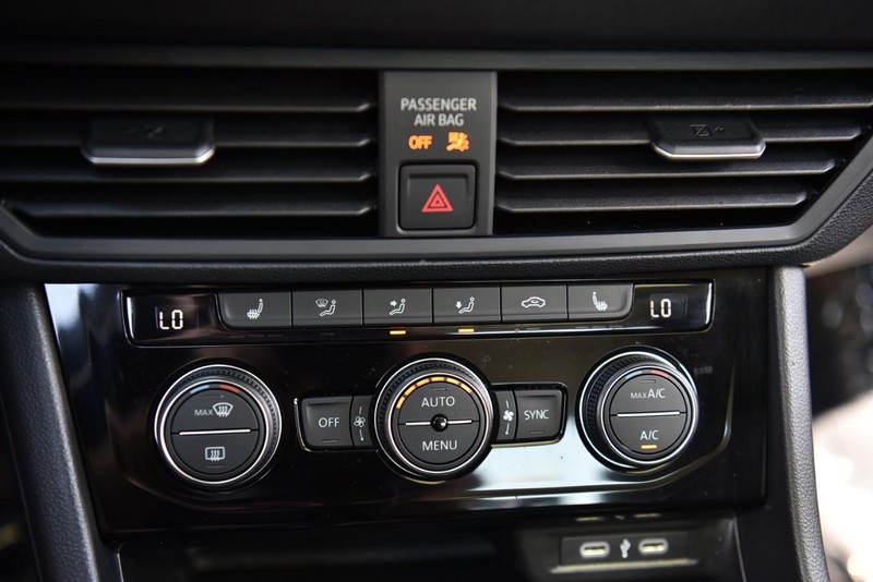 Volkswagen Jetta Vehicle Image 16