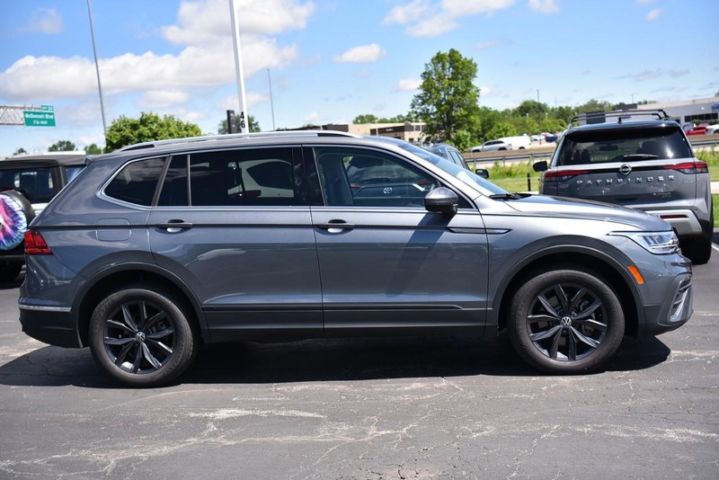Volkswagen Tiguan Vehicle Image 05