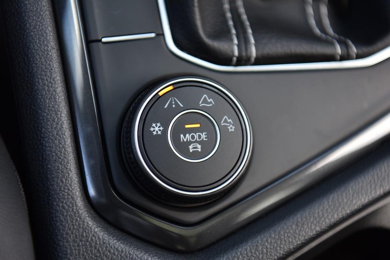 Volkswagen Tiguan Vehicle Image 19
