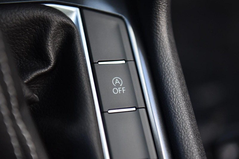 Volkswagen Tiguan Vehicle Image 20