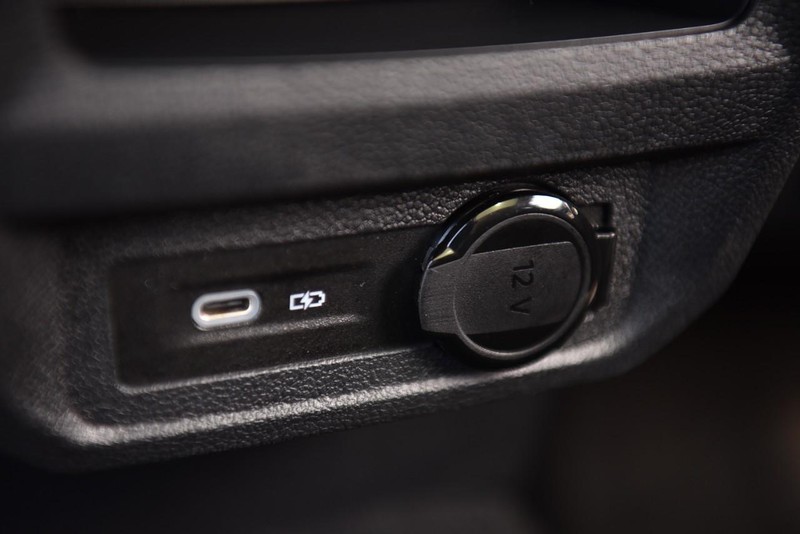 Volkswagen Tiguan Vehicle Image 27