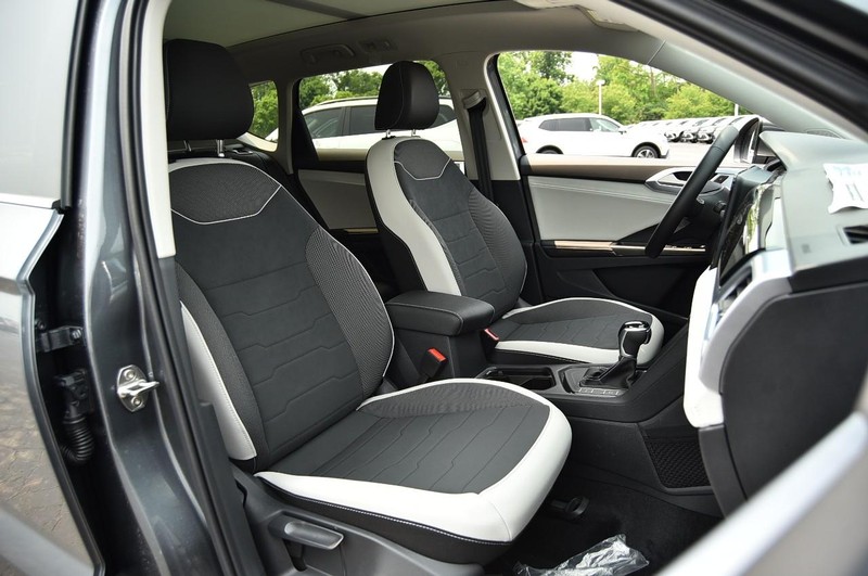 Volkswagen Taos Vehicle Image 20