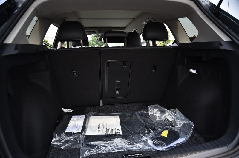 Volkswagen Taos Vehicle Image 25