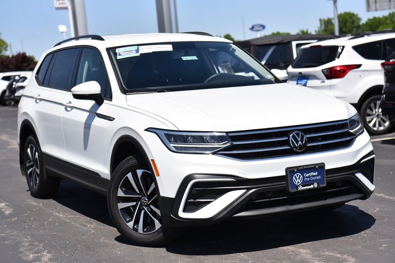 Volkswagen Tiguan Vehicle Image 02