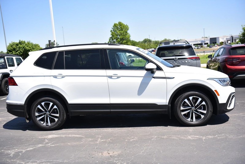 Volkswagen Tiguan Vehicle Image 05