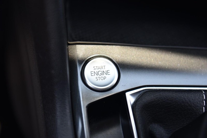 Volkswagen Tiguan Vehicle Image 17
