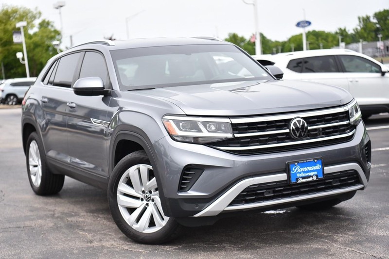 Volkswagen Atlas Cross Sport Vehicle Image 02