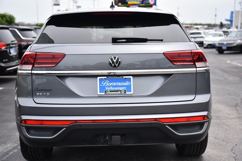 Volkswagen Atlas Cross Sport Vehicle Image 06