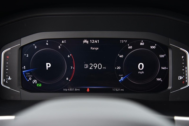 Volkswagen Atlas Cross Sport Vehicle Image 13