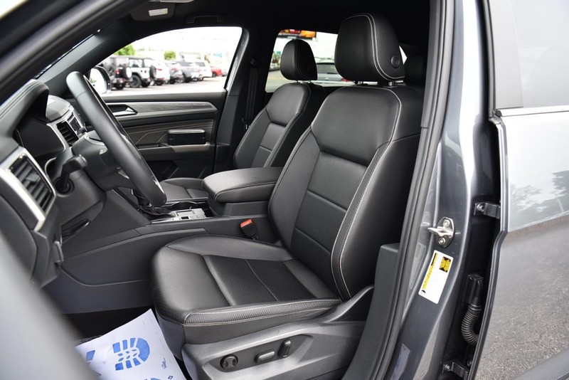 Volkswagen Atlas Cross Sport Vehicle Image 20