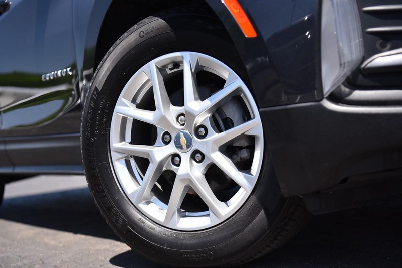 Chevrolet Equinox Vehicle Image 03