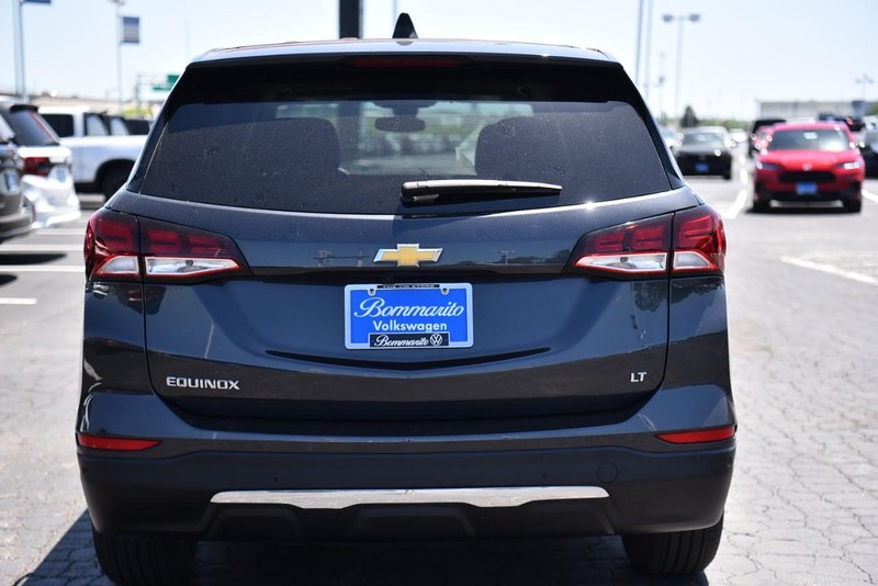Chevrolet Equinox Vehicle Image 06