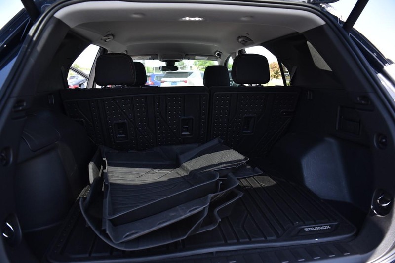 Chevrolet Equinox Vehicle Image 25
