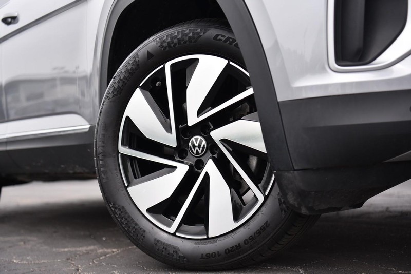 Volkswagen Atlas Vehicle Image 03