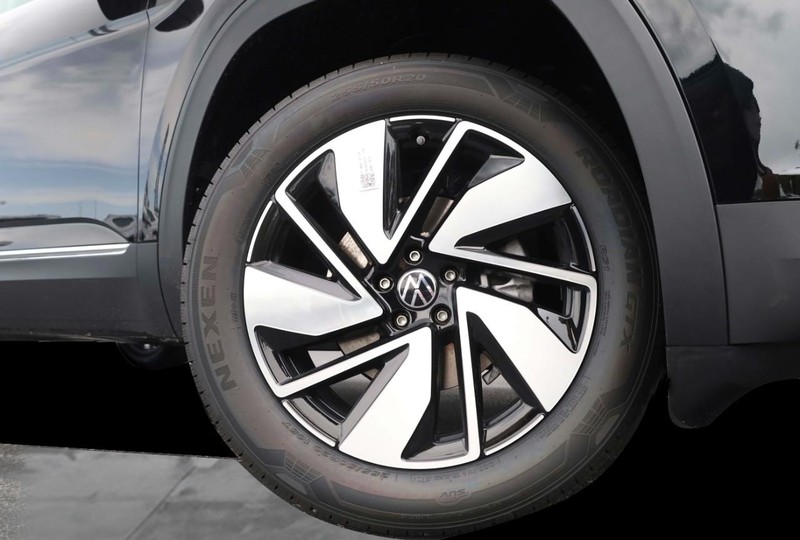 Volkswagen Atlas Vehicle Image 03