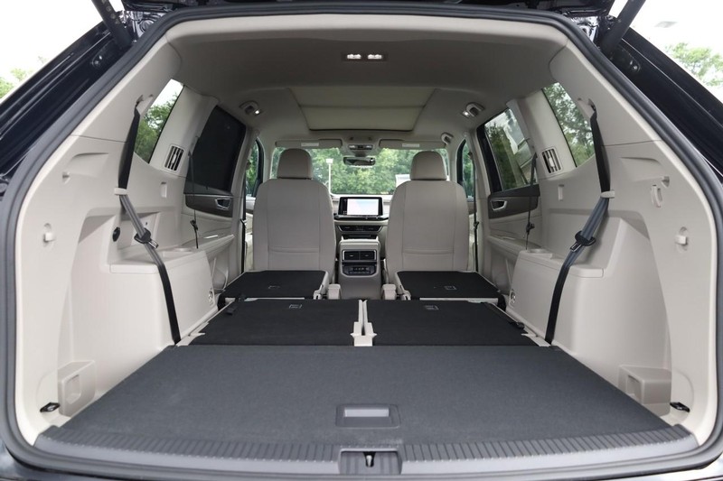 Volkswagen Atlas Vehicle Image 09