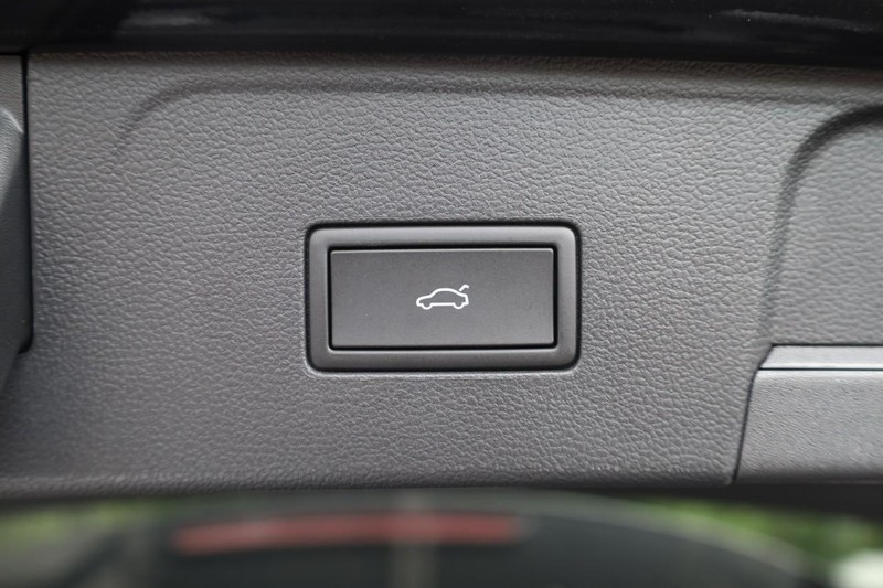 Volkswagen Atlas Vehicle Image 10