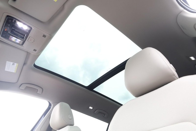 Volkswagen Atlas Vehicle Image 12