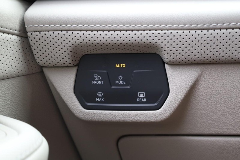 Volkswagen Atlas Vehicle Image 24
