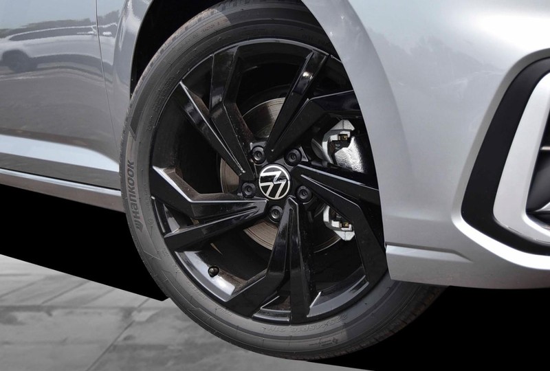 Volkswagen Jetta Vehicle Image 03