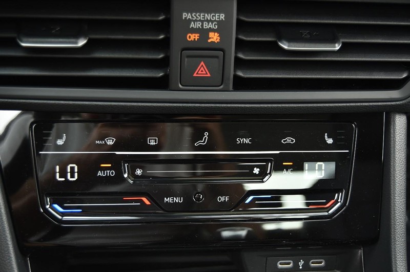 Volkswagen Jetta Vehicle Image 15