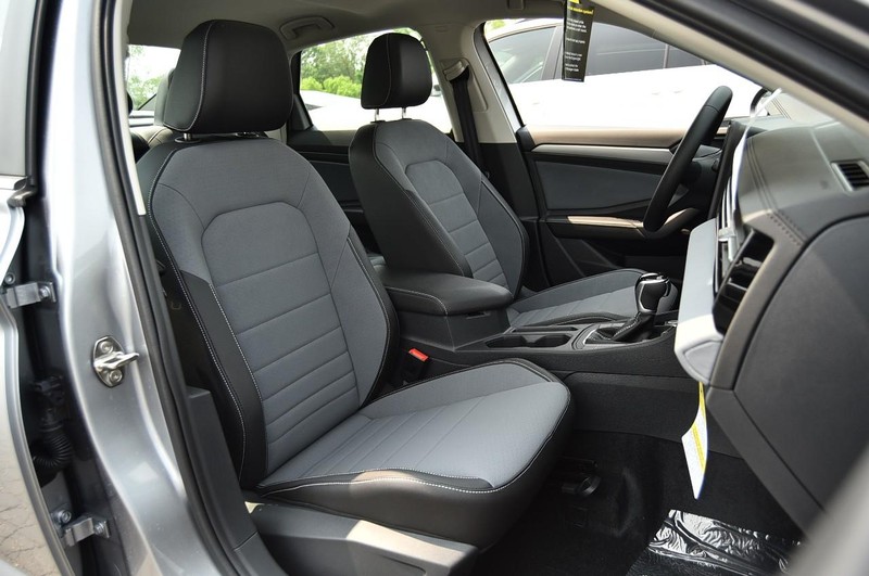 Volkswagen Jetta Vehicle Image 21