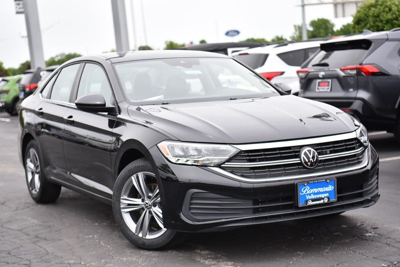 Volkswagen Jetta Vehicle Image 02