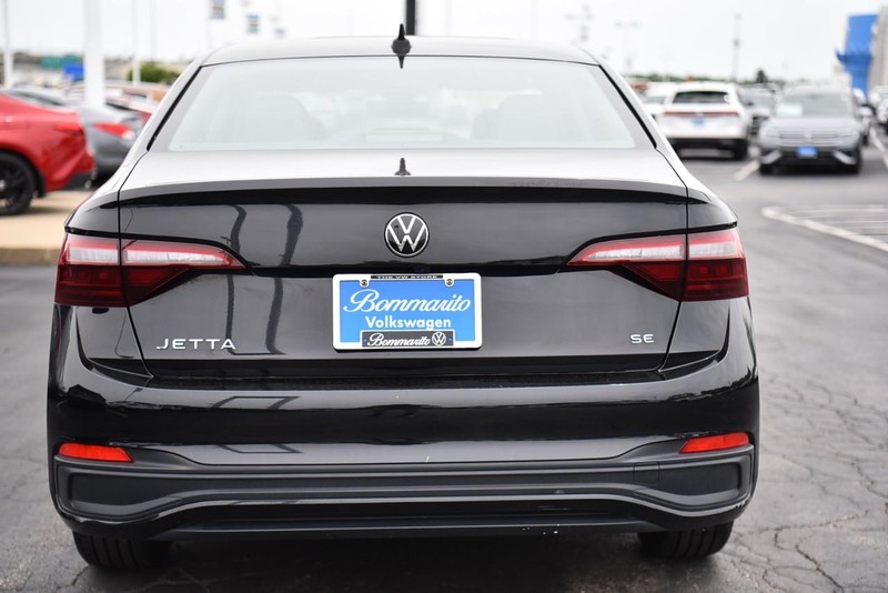 Volkswagen Jetta Vehicle Image 06