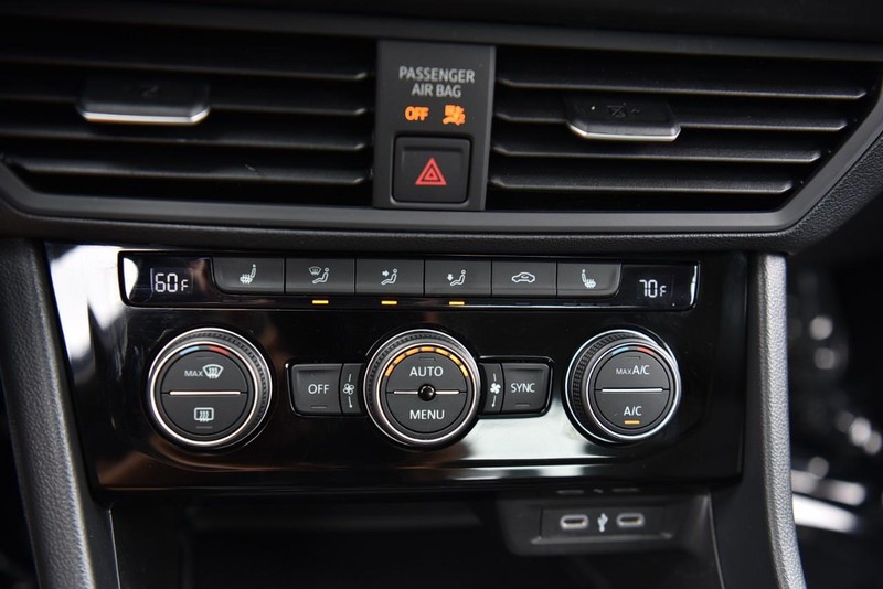 Volkswagen Jetta Vehicle Image 16