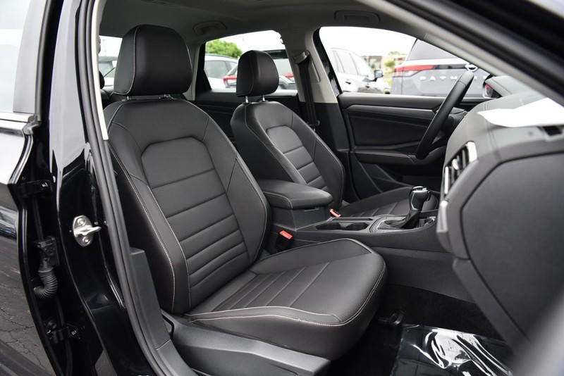 Volkswagen Jetta Vehicle Image 22