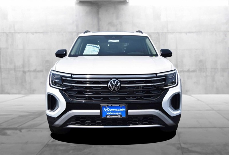 Volkswagen Atlas Vehicle Image 04