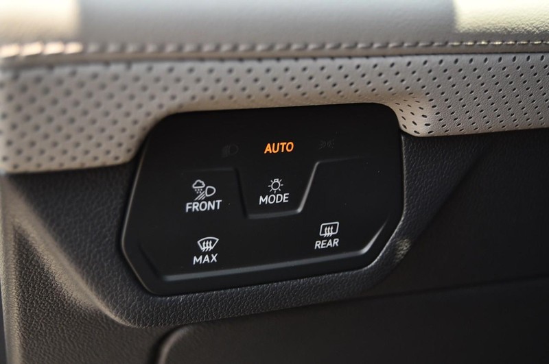 Volkswagen Atlas Vehicle Image 11