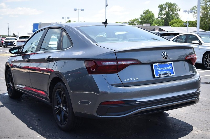 Volkswagen Jetta Vehicle Image 07
