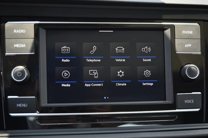 Volkswagen Jetta Vehicle Image 15